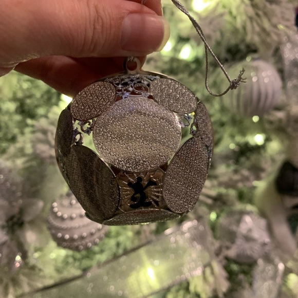 Walt Disney World Commemorative Metal Ornament Baldwin Park Exclusive Castle - Picture 3 of 10